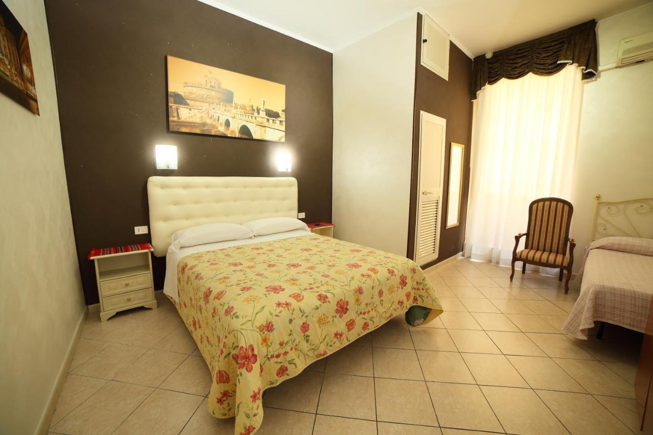 Giugiù Hotel *